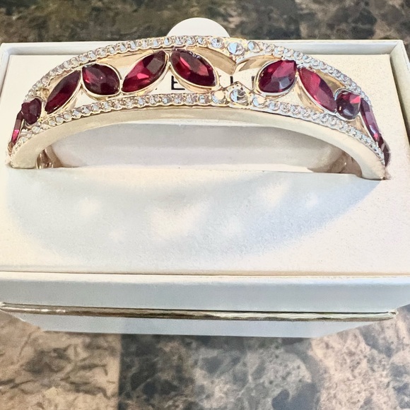 NIB Anne Klein Ruby Red and Gold Bracelet - Picture 7 of 9